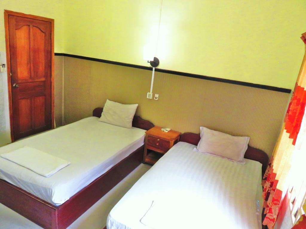 Tt Guesthouse Phnom Penh Exteriör bild